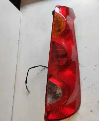 Nissan Note (E11) Rear/tail lights 22016752
