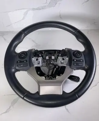Lexus CT 200H Steering wheel