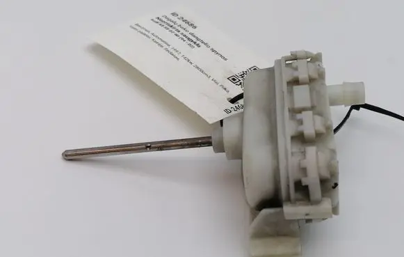 Fuel tank cap lock motor