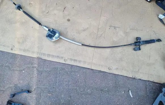 KIA Xceed Gear shift cable linkage 46790-J7KR0