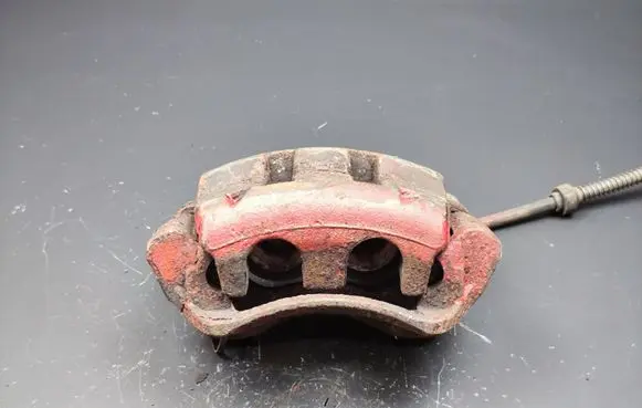 Nissan Interstar Front brake caliper Y01419