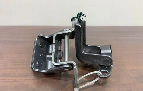 Mitsubishi Outlander IV Rear door hinge set 