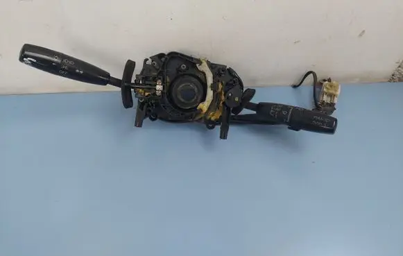 KIA Carnival Wiper turn signal indicator stalk/switch K55266120