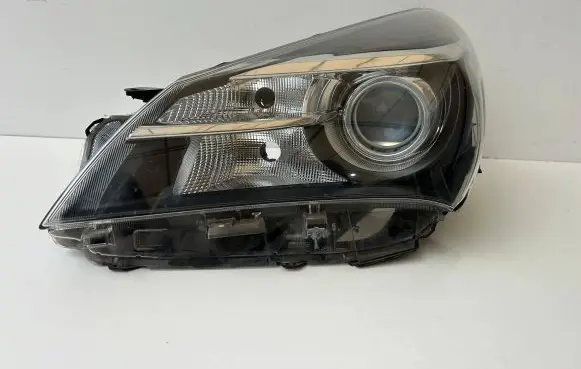 Toyota Yaris Headlight/headlamp 0D-160