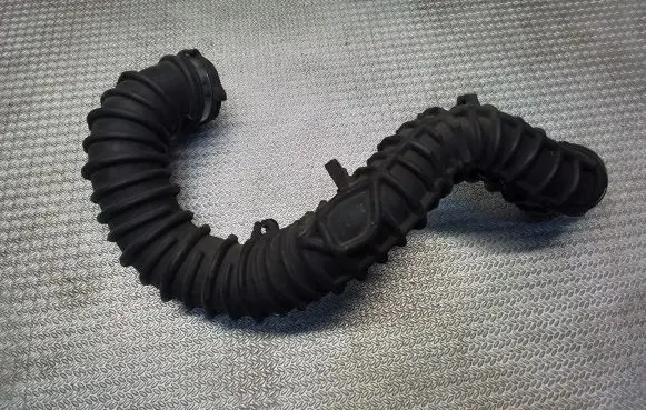 Opel Vivaro Intercooler hose/pipe 8200607746