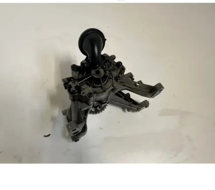 Jaguar XE Oil pump 