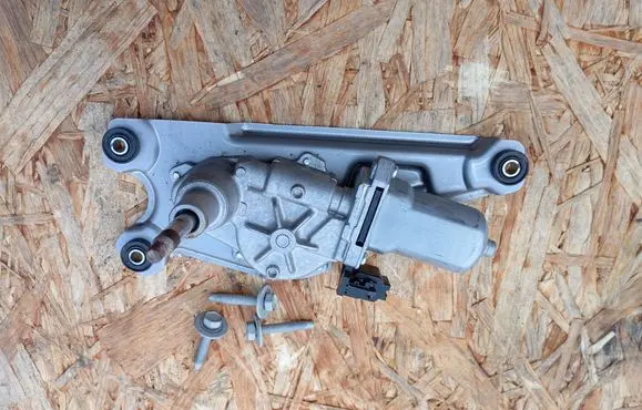 Fiat Freemont Rear window wiper motor 05178201AC