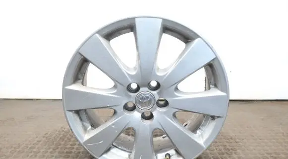 Toyota Avensis T250 R17 alloy rim 