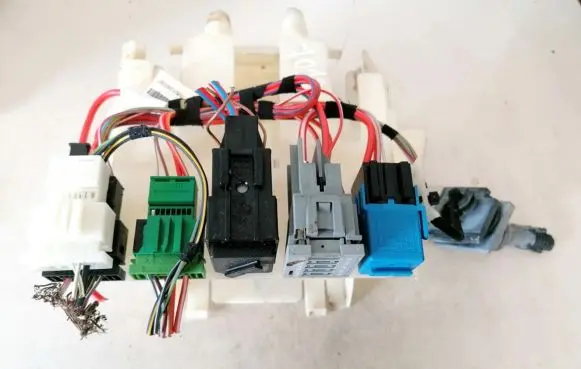 BMW 1 E81 E87 Fuse box set