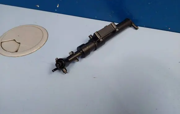Volvo XC60 Headlight washer spray nozzle 31294407