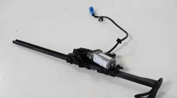 Mercedes-Benz C W205 Seat belt adjustment motor A2058600357