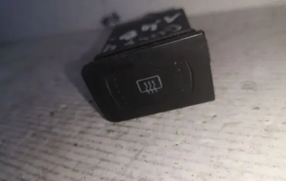 Volkswagen Golf IV Windscreen/window heater switch 1J0959621C