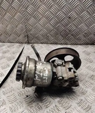 Toyota Corolla Verso AR10 Power steering pump