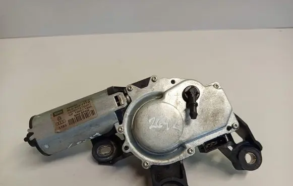Audi A6 S6 C5 4B Tailgate boot lock/latch motor 404430 8L0955711B