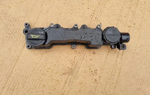 Peugeot 308 Rocker cam cover 9660281080