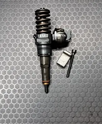 Fuel injector