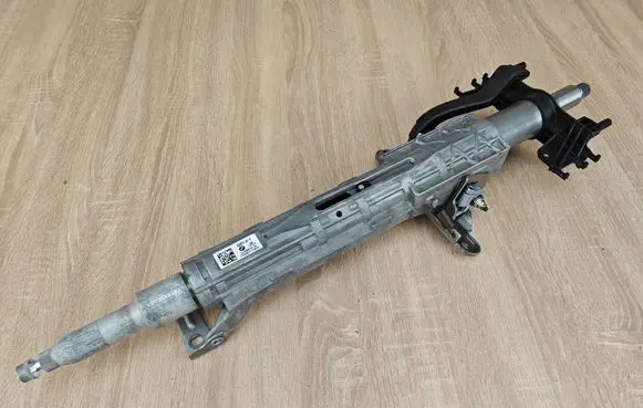 BMW 4 G22 G23 G24 G26 Steering wheel axle 6896187