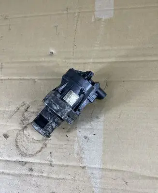 Opel Insignia A EGR valve 55566052