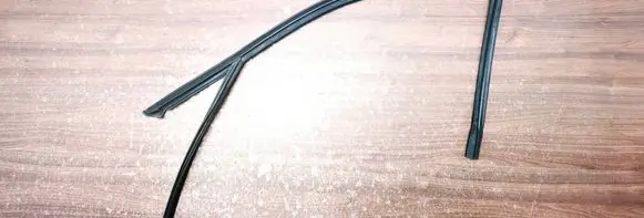 BMW X3 F25 Rubber seal front door window/glass