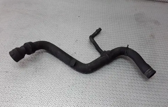 Audi A6 S6 C5 4B Engine coolant pipe/hose 4B0121101E