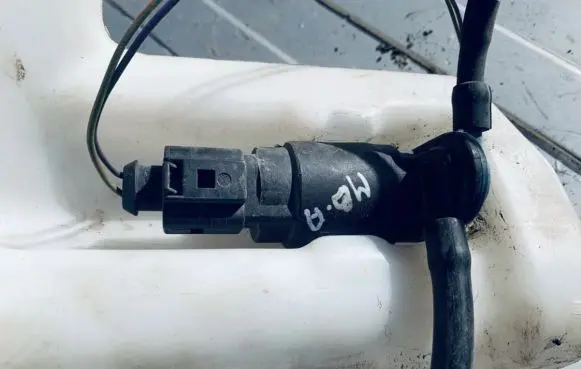 Windscreen/windshield washer pump