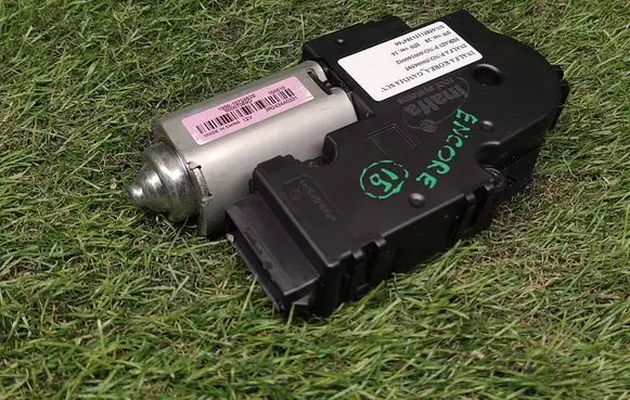 Ford Ecosport Sunroof motor/actuator 9513668B
