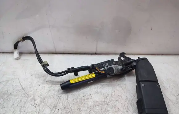 BMW X4 F26 Front seatbelt buckle 7256646