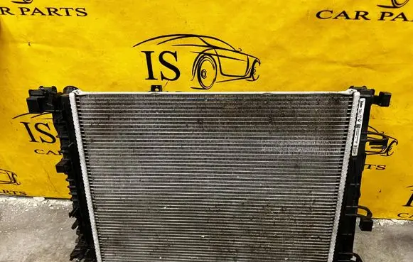 Dacia Sandero III Coolant radiator 214107347R 214813599R