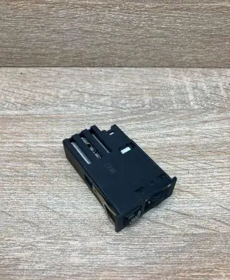 BMW 5 E39 Seat heating switch 8352259 03055000