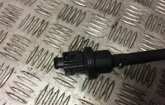 Skoda Fabia Mk2 (5J) Valve vacuum 6QE906517