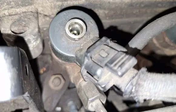 Peugeot 806 Fuel injector 0445110044 9637536080