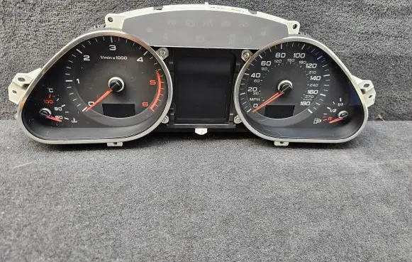 Audi Q7 4L Speedometer (instrument cluster) 4L0920985N 503002472001