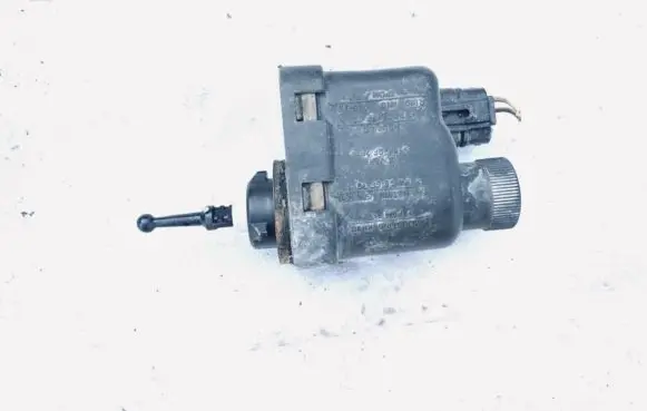 Opel Corsa B Headlight level adjustment motor 