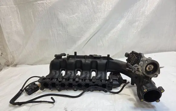 Opel Astra J Intake manifold 55584234 20130705
