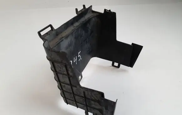 Volkswagen PASSAT B6 Battery tray heat shield 1K0915336B
