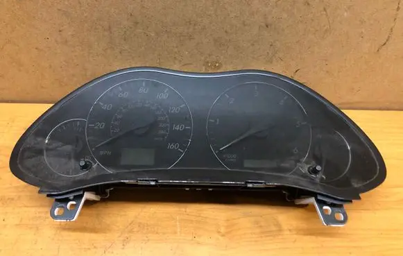 Toyota Avensis T250 Speedometer (instrument cluster) 8380005640H MB2574109875