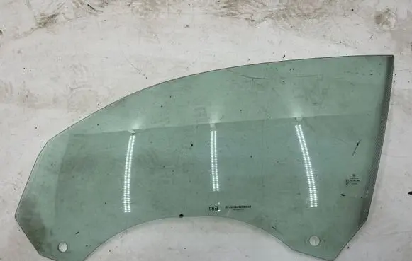 BMW 1 E81 E87 Front door window glass four-door 43R001582