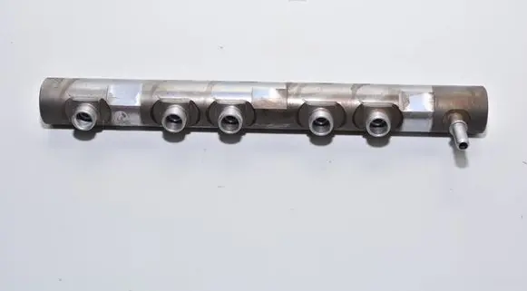 BMW 1 E81 E87 Fuel main line pipe 7809127 0445214182
