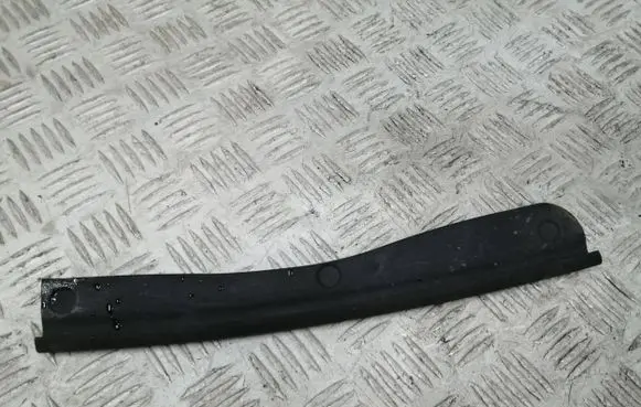 Audi A6 S6 C8 4K Engine compartment rubber 4K0823126
