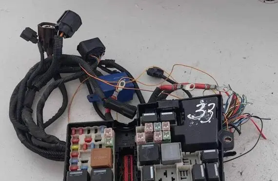 Volvo V50 Fuse box set 8688040 518818000 1200509
