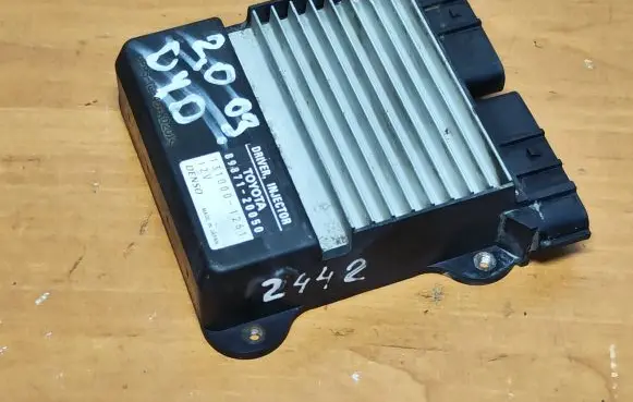 Toyota Avensis T250 Injection control unit/module 1310001261