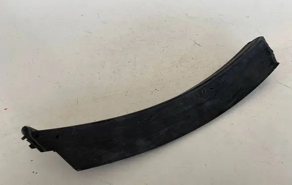 Audi Q5 SQ5 8R Rear bumper trim bar molding 8R0853827C