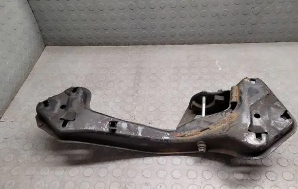 BMW X5 E53 Gearbox mounting bracket 6751228 52631020