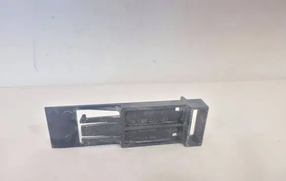 BMW 5 E60 E61 Radiator mount bracket 778832403 PA66306F
