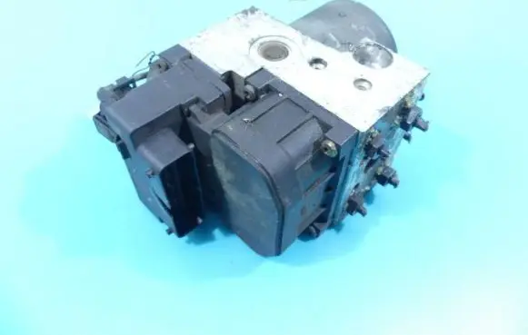Volkswagen PASSAT B5.5 ABS Pump 0273004212 IMPRK1113029
