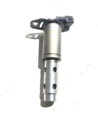 BMW 5 F10 F11 Camshaft vanos timing valve 7585425
