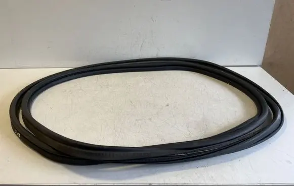 BMW X3 F25 Trunk rubber seal (body) 7211292