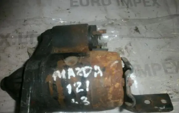 Mazda 121 Starter motor m3t33081