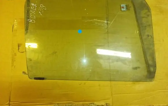 Peugeot Boxer Front door window glass four-door