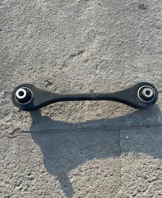 Volkswagen PASSAT B8 Rear control arm 5Q0501529F